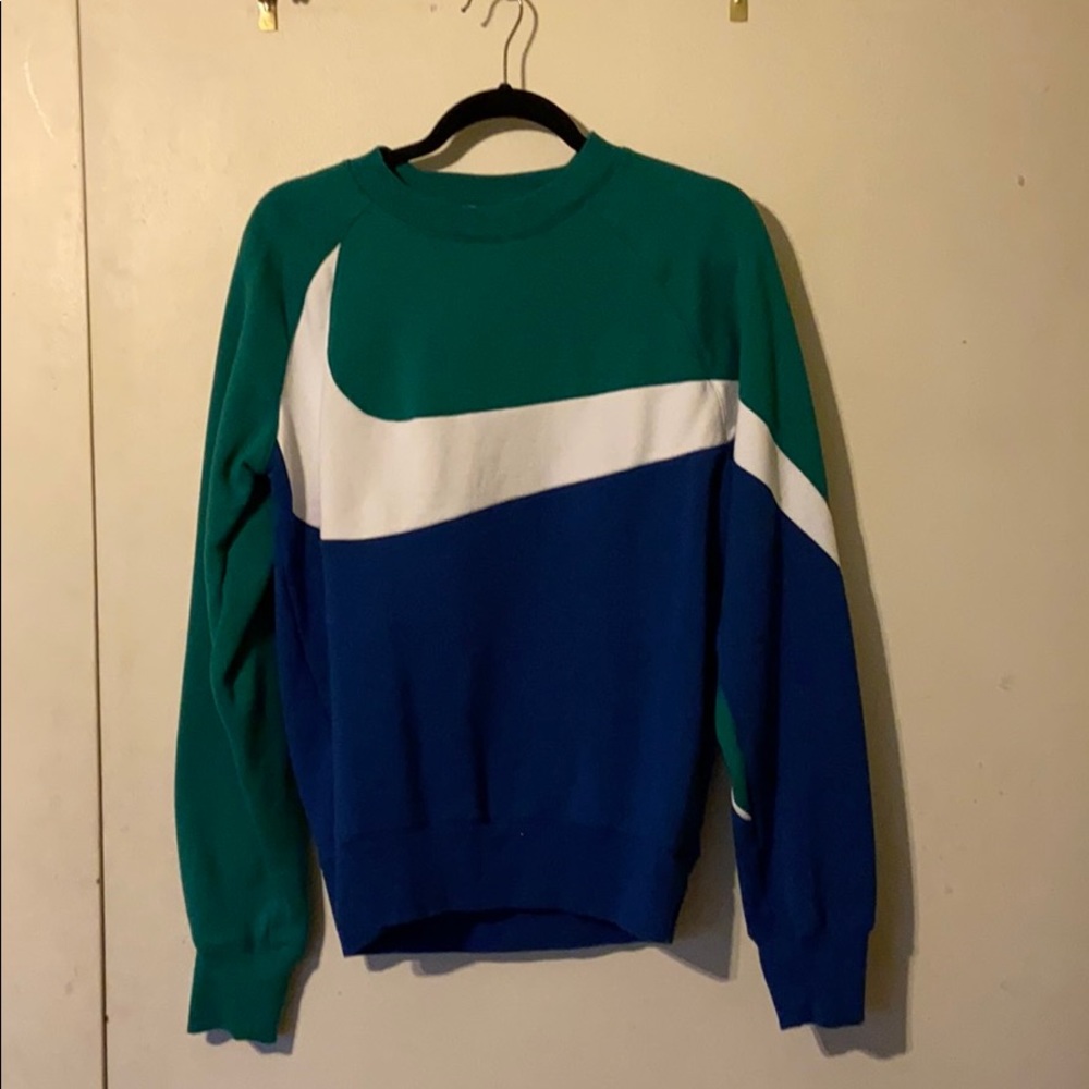Nike sweatshirt